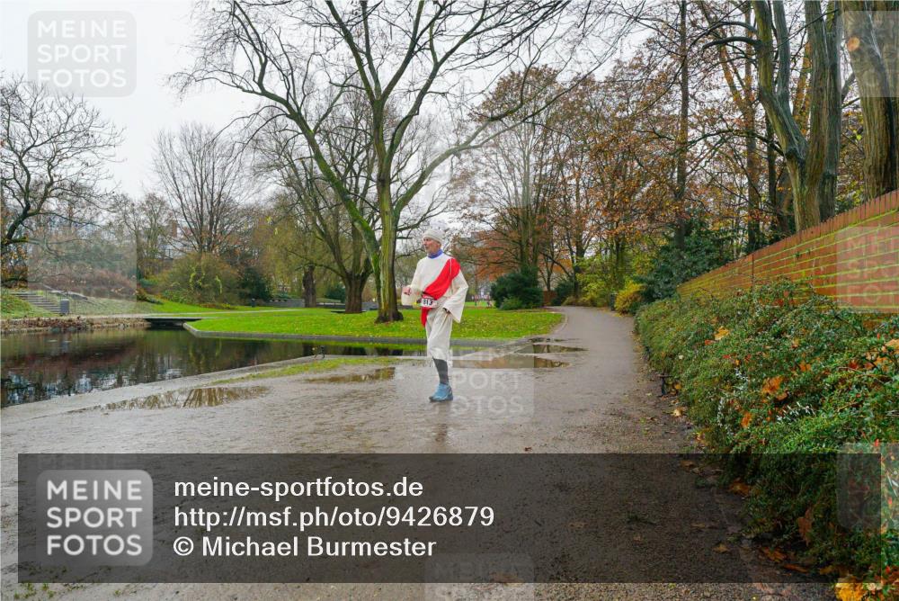 07.12.2025 - St. Pauli X-Mass-Run No. 15 Michael Burmester http://msf.ph/oto/9426879 07.12.2025 10:51:04 Laufen 813 meine-sportfotos.de