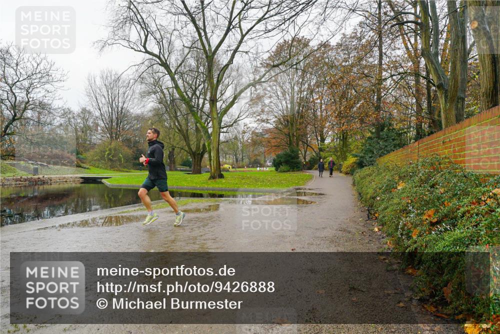 07.12.2025 - St. Pauli X-Mass-Run No. 15 Michael Burmester http://msf.ph/oto/9426888 07.12.2025 10:56:34 Laufen  meine-sportfotos.de