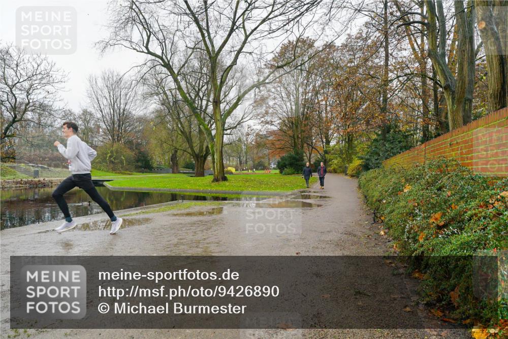 07.12.2025 - St. Pauli X-Mass-Run No. 15 Michael Burmester http://msf.ph/oto/9426890 07.12.2025 10:56:47 Laufen  meine-sportfotos.de