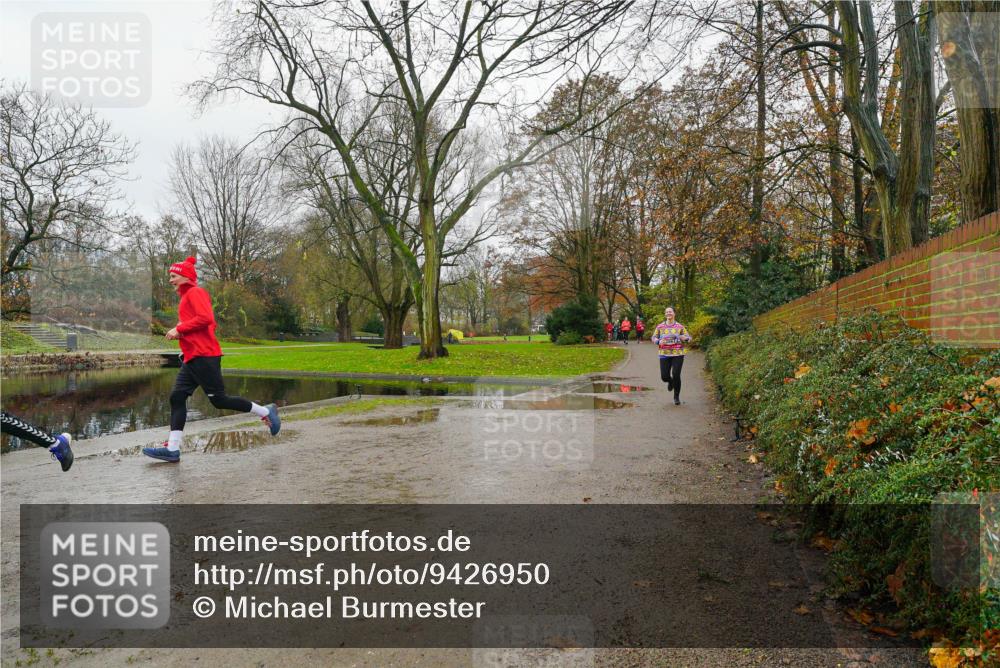 07.12.2025 - St. Pauli X-Mass-Run No. 15 Michael Burmester http://msf.ph/oto/9426950 07.12.2025 11:01:22 Laufen  meine-sportfotos.de