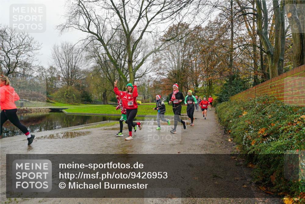 07.12.2025 - St. Pauli X-Mass-Run No. 15 Michael Burmester http://msf.ph/oto/9426953 07.12.2025 11:01:36 Laufen 3195, 2918 meine-sportfotos.de