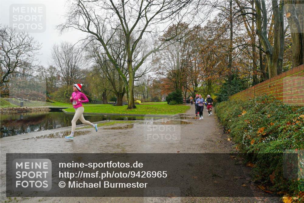 07.12.2025 - St. Pauli X-Mass-Run No. 15 Michael Burmester http://msf.ph/oto/9426965 07.12.2025 11:01:53 Laufen  meine-sportfotos.de