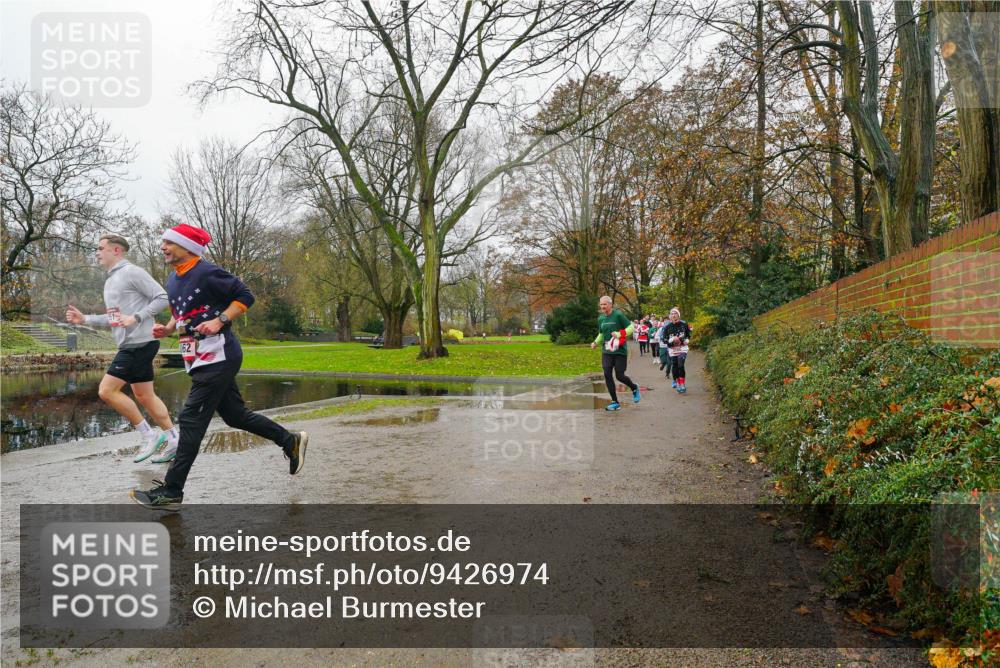 07.12.2025 - St. Pauli X-Mass-Run No. 15 Michael Burmester http://msf.ph/oto/9426974 07.12.2025 11:02:07 Laufen 62 meine-sportfotos.de
