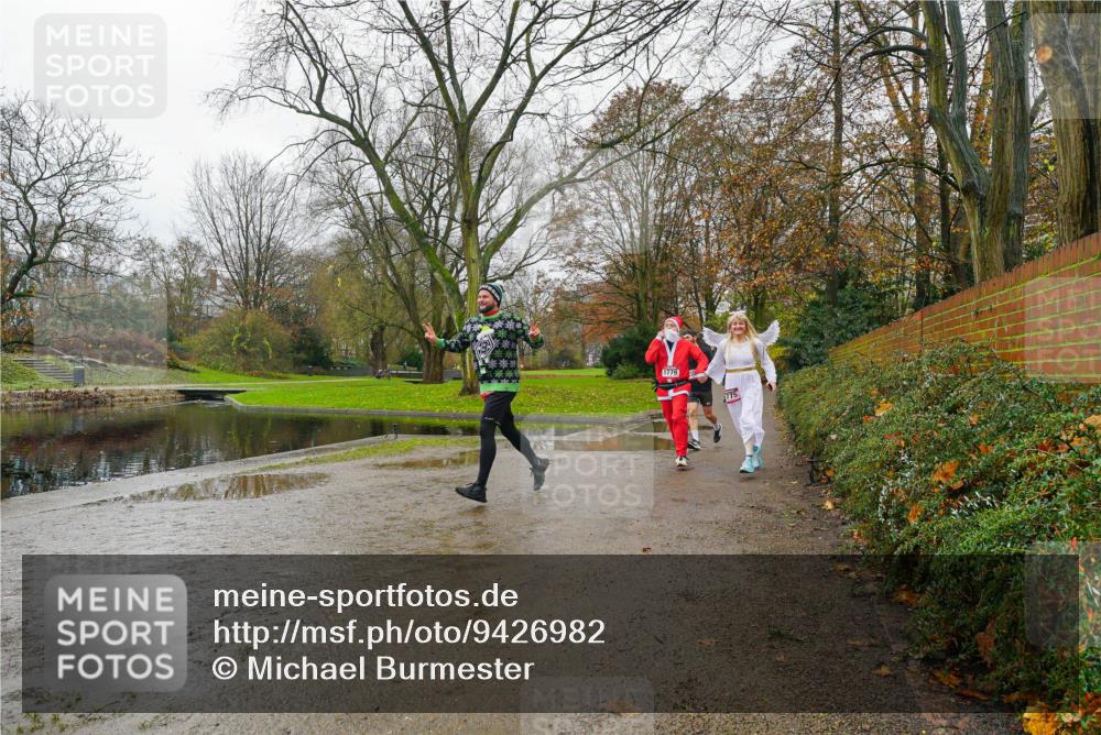 07.12.2025 - St. Pauli X-Mass-Run No. 15 Michael Burmester http://msf.ph/oto/9426982 07.12.2025 11:02:19 Laufen 1779, 775 meine-sportfotos.de