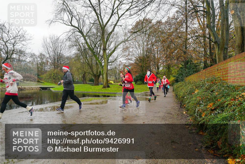 07.12.2025 - St. Pauli X-Mass-Run No. 15 Michael Burmester http://msf.ph/oto/9426991 07.12.2025 11:02:43 Laufen 2033 meine-sportfotos.de