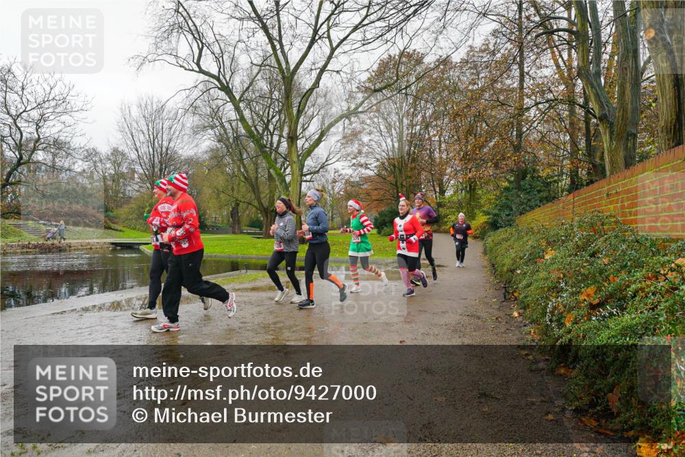 07.12.2025 - St. Pauli X-Mass-Run No. 15 Michael Burmester http://msf.ph/oto/9427000 07.12.2025 11:02:58 Laufen 3475 meine-sportfotos.de