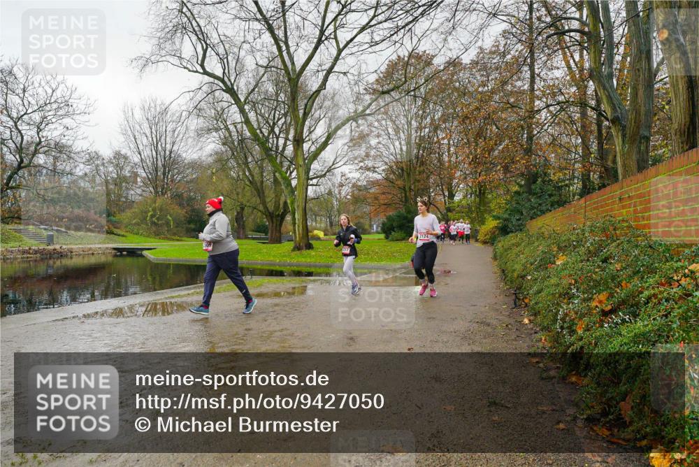 07.12.2025 - St. Pauli X-Mass-Run No. 15 Michael Burmester http://msf.ph/oto/9427050 07.12.2025 11:04:29 Laufen 2124 meine-sportfotos.de