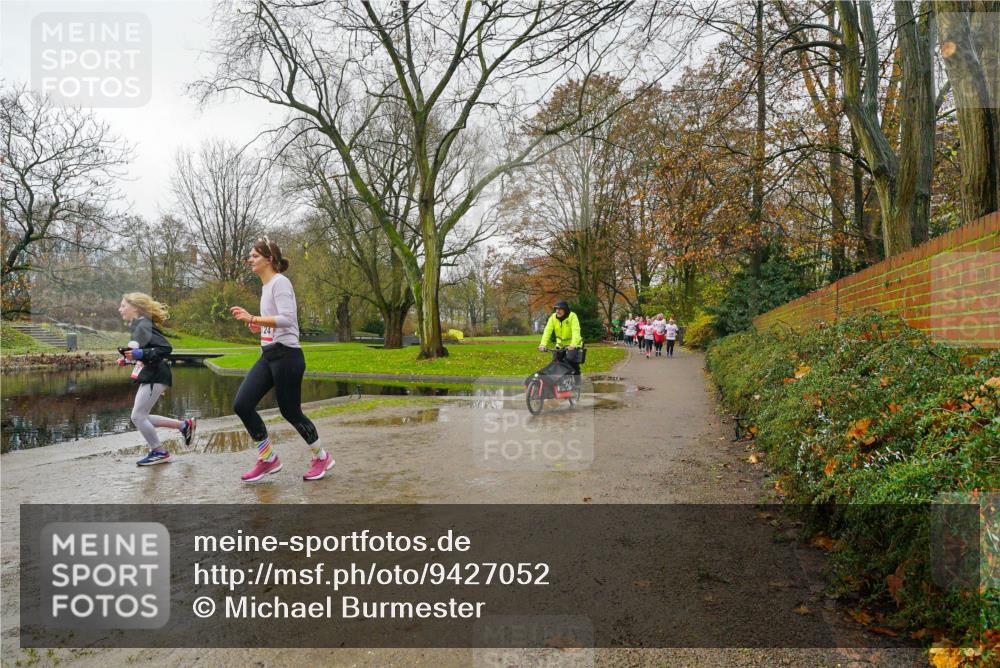 07.12.2025 - St. Pauli X-Mass-Run No. 15 Michael Burmester http://msf.ph/oto/9427052 07.12.2025 11:04:31 Laufen  meine-sportfotos.de