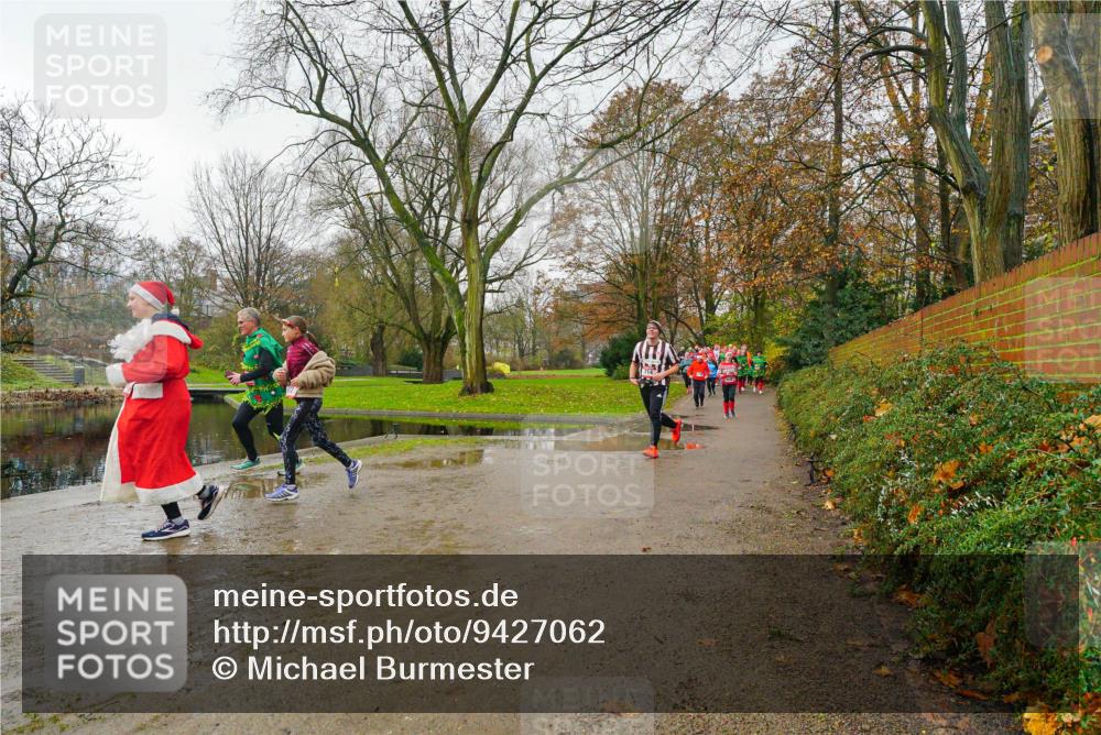07.12.2025 - St. Pauli X-Mass-Run No. 15 Michael Burmester http://msf.ph/oto/9427062 07.12.2025 11:04:48 Laufen  meine-sportfotos.de