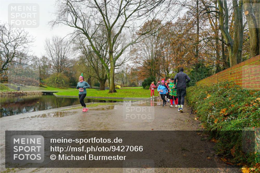 07.12.2025 - St. Pauli X-Mass-Run No. 15 Michael Burmester http://msf.ph/oto/9427066 07.12.2025 11:04:55 Laufen 2399 meine-sportfotos.de