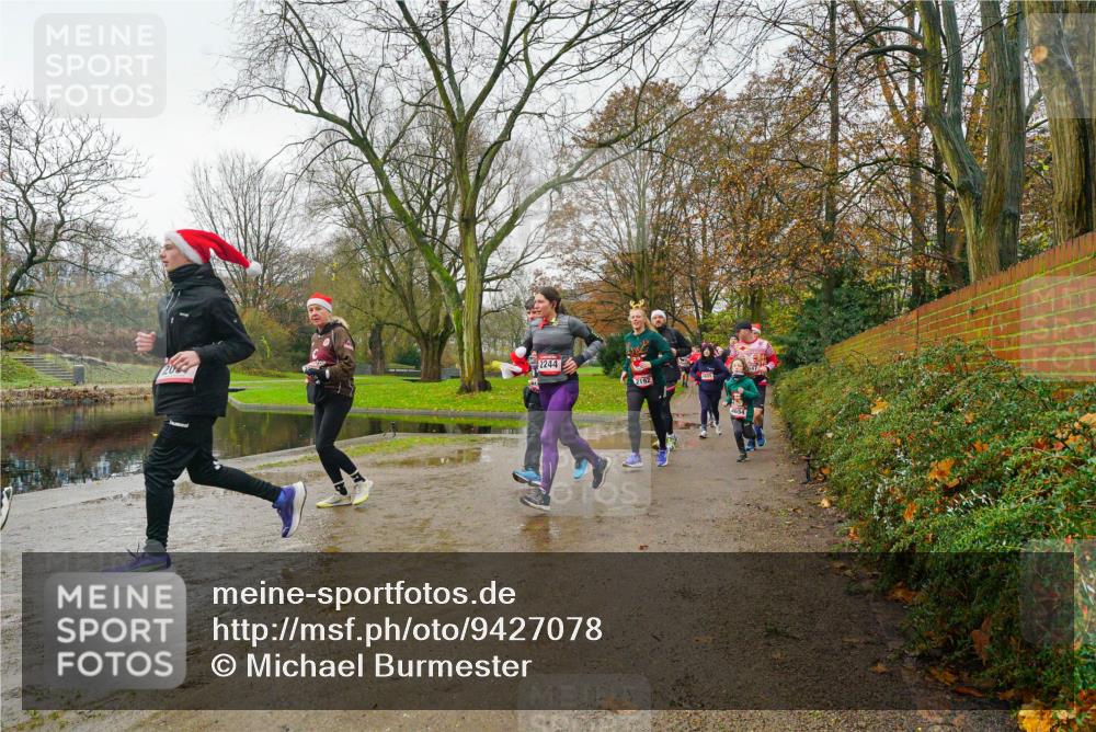 07.12.2025 - St. Pauli X-Mass-Run No. 15 Michael Burmester http://msf.ph/oto/9427078 07.12.2025 11:05:04 Laufen 2244, 2192 meine-sportfotos.de