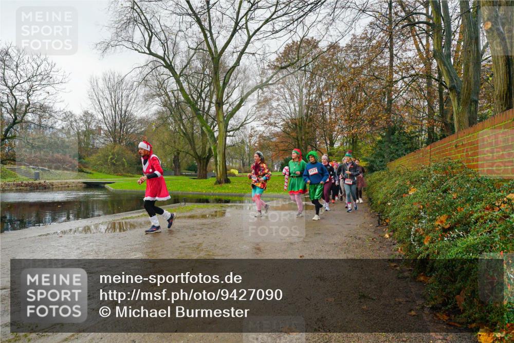 07.12.2025 - St. Pauli X-Mass-Run No. 15 Michael Burmester http://msf.ph/oto/9427090 07.12.2025 11:05:22 Laufen 2527 meine-sportfotos.de
