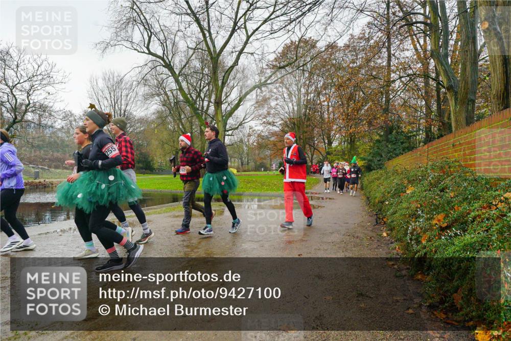 07.12.2025 - St. Pauli X-Mass-Run No. 15 Michael Burmester http://msf.ph/oto/9427100 07.12.2025 11:05:31 Laufen 255, 2161 meine-sportfotos.de