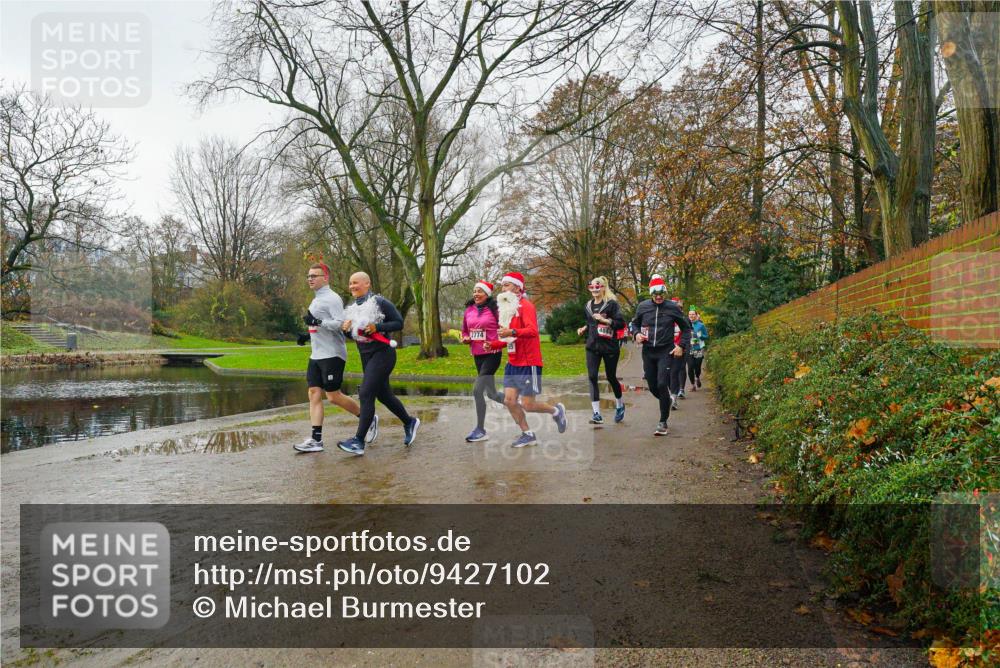 07.12.2025 - St. Pauli X-Mass-Run No. 15 Michael Burmester http://msf.ph/oto/9427102 07.12.2025 11:05:37 Laufen 2774 meine-sportfotos.de
