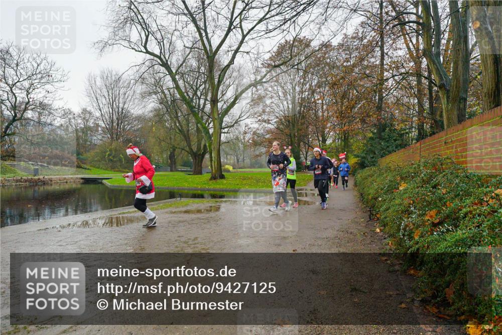 07.12.2025 - St. Pauli X-Mass-Run No. 15 Michael Burmester http://msf.ph/oto/9427125 07.12.2025 11:06:12 Laufen 2492 meine-sportfotos.de