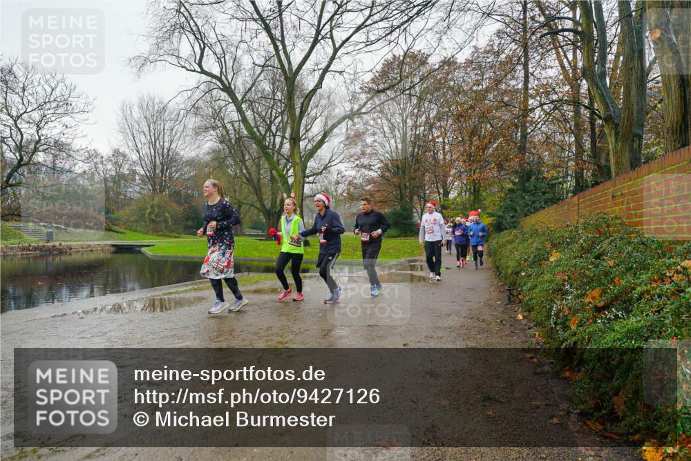 07.12.2025 - St. Pauli X-Mass-Run No. 15 Michael Burmester http://msf.ph/oto/9427126 07.12.2025 11:06:14 Laufen 2493 meine-sportfotos.de