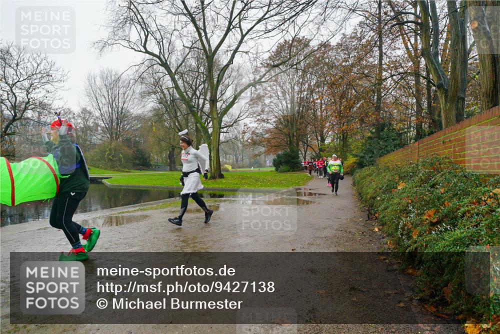 07.12.2025 - St. Pauli X-Mass-Run No. 15 Michael Burmester http://msf.ph/oto/9427138 07.12.2025 11:06:29 Laufen  meine-sportfotos.de