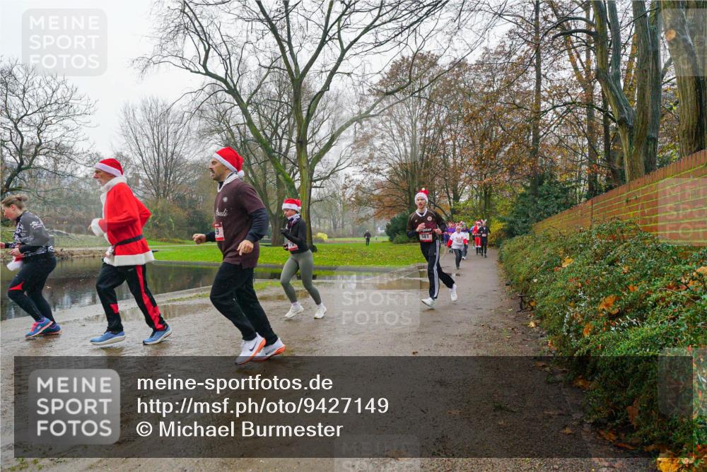 07.12.2025 - St. Pauli X-Mass-Run No. 15 Michael Burmester http://msf.ph/oto/9427149 07.12.2025 11:06:48 Laufen 679, 581 meine-sportfotos.de