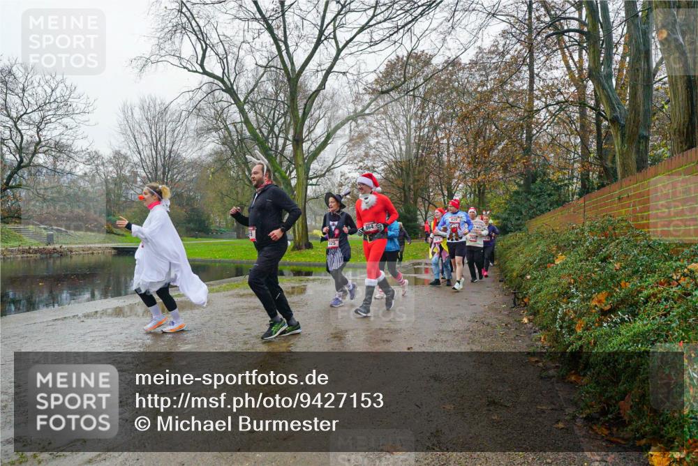 07.12.2025 - St. Pauli X-Mass-Run No. 15 Michael Burmester http://msf.ph/oto/9427153 07.12.2025 11:06:58 Laufen 825, 871, 820 meine-sportfotos.de