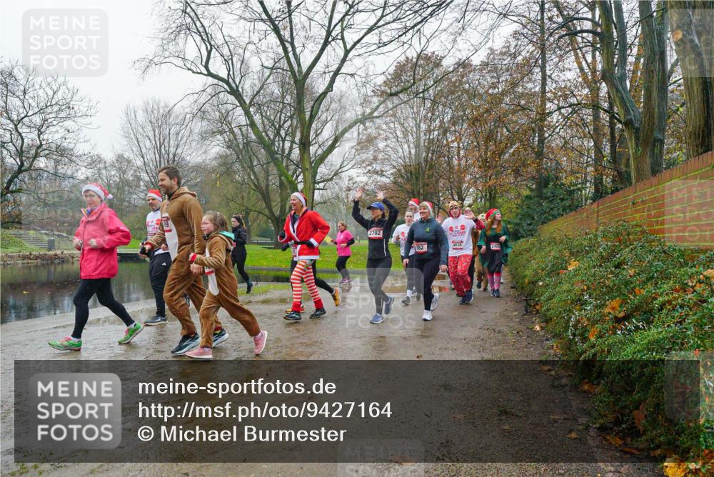 07.12.2025 - St. Pauli X-Mass-Run No. 15 Michael Burmester http://msf.ph/oto/9427164 07.12.2025 11:07:09 Laufen 2702, 4838, 782, 2429 meine-sportfotos.de