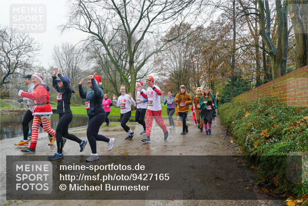 07.12.2025 - St. Pauli X-Mass-Run No. 15 Michael Burmester http://msf.ph/oto/9427165 07.12.2025 11:07:10 Laufen 102, 82, 4838, 2430, 24, 2429 meine-sportfotos.de