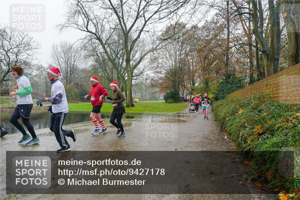 07.12.2025 - St. Pauli X-Mass-Run No. 15 Michael Burmester http://msf.ph/oto/9427178 07.12.2025 11:07:22 Laufen  meine-sportfotos.de
