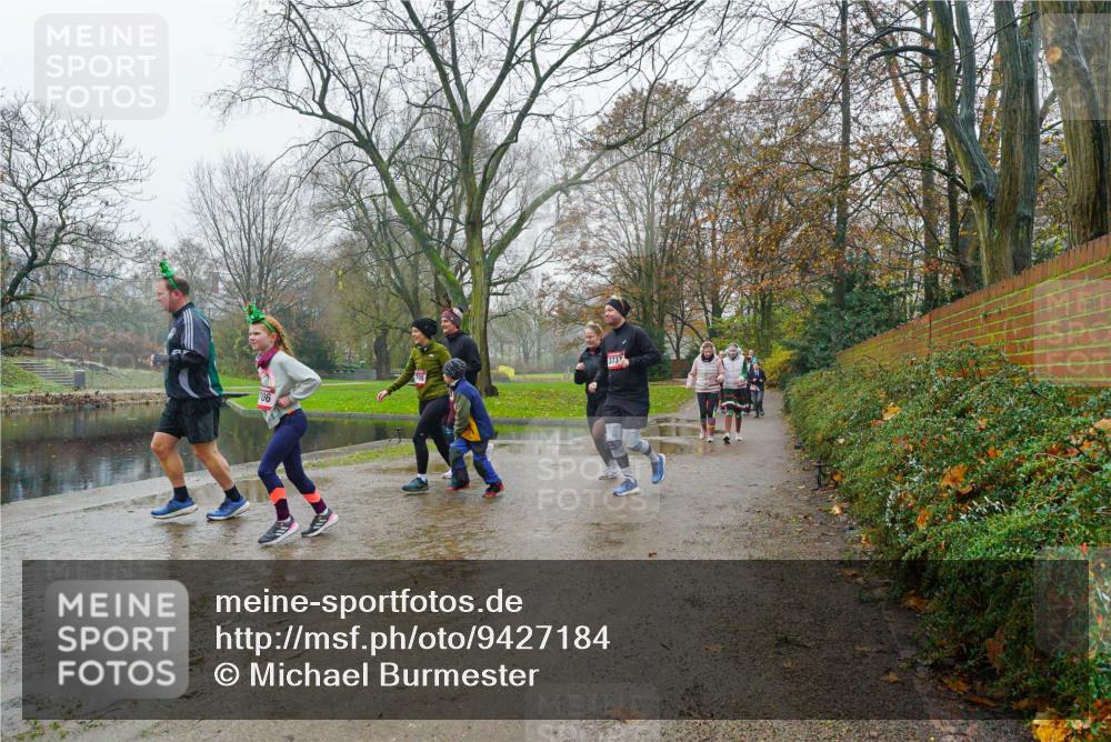 07.12.2025 - St. Pauli X-Mass-Run No. 15 Michael Burmester http://msf.ph/oto/9427184 07.12.2025 11:07:33 Laufen 3737 meine-sportfotos.de