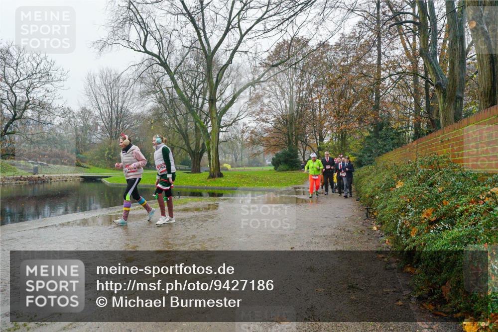07.12.2025 - St. Pauli X-Mass-Run No. 15 Michael Burmester http://msf.ph/oto/9427186 07.12.2025 11:07:37 Laufen 1154 meine-sportfotos.de