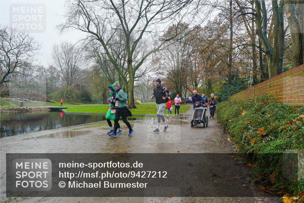 07.12.2025 - St. Pauli X-Mass-Run No. 15 Michael Burmester http://msf.ph/oto/9427212 07.12.2025 11:08:32 Laufen 1792 meine-sportfotos.de