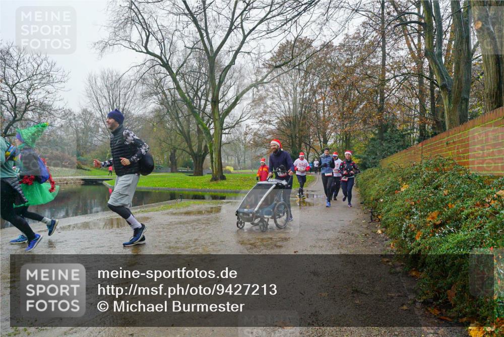 07.12.2025 - St. Pauli X-Mass-Run No. 15 Michael Burmester http://msf.ph/oto/9427213 07.12.2025 11:08:33 Laufen  meine-sportfotos.de