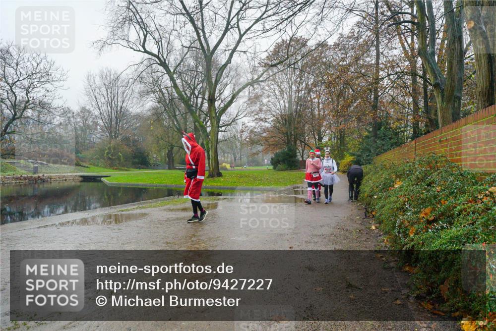 07.12.2025 - St. Pauli X-Mass-Run No. 15 Michael Burmester http://msf.ph/oto/9427227 07.12.2025 11:09:07 Laufen  meine-sportfotos.de