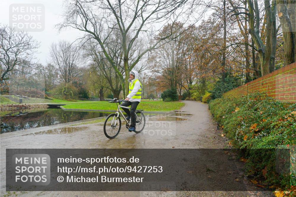 07.12.2025 - St. Pauli X-Mass-Run No. 15 Michael Burmester http://msf.ph/oto/9427253 07.12.2025 11:15:00 Laufen  meine-sportfotos.de