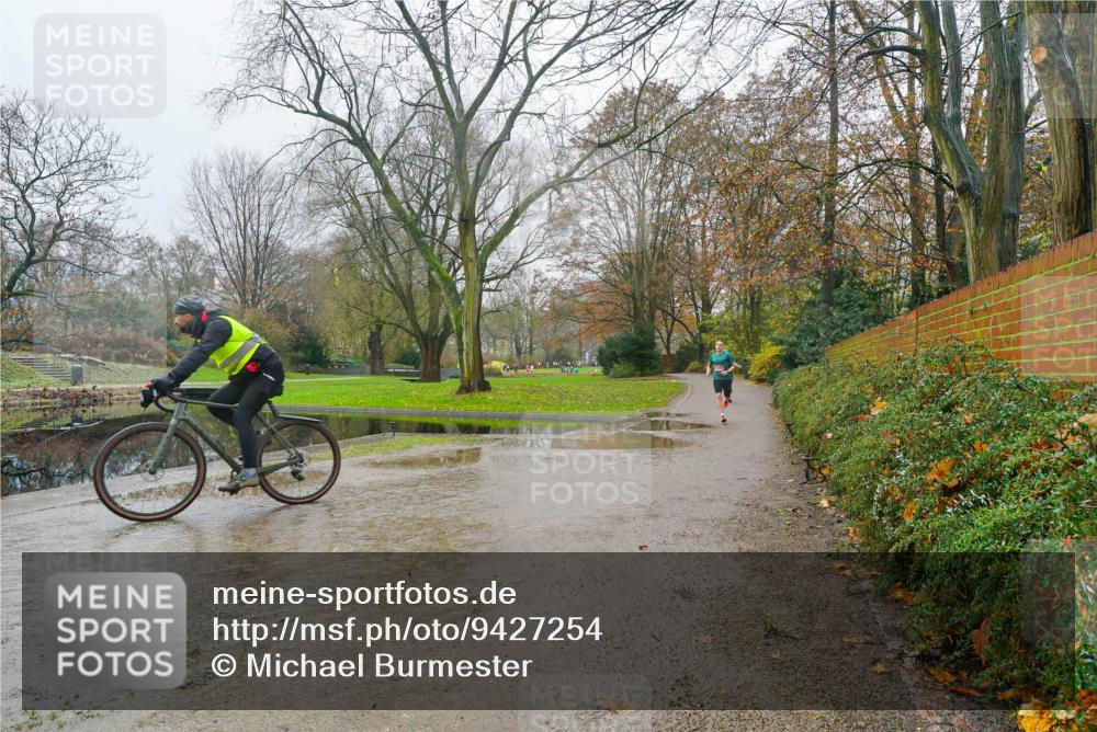07.12.2025 - St. Pauli X-Mass-Run No. 15 Michael Burmester http://msf.ph/oto/9427254 07.12.2025 11:16:02 Laufen  meine-sportfotos.de