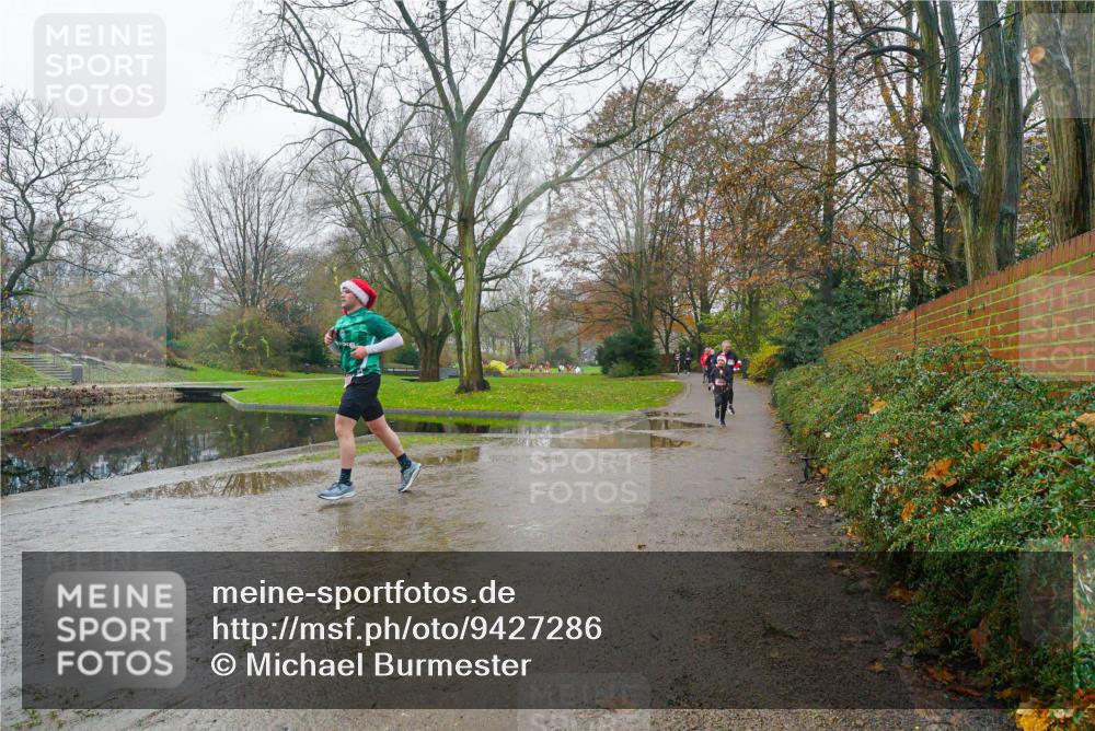 07.12.2025 - St. Pauli X-Mass-Run No. 15 Michael Burmester http://msf.ph/oto/9427286 07.12.2025 11:19:22 Laufen  meine-sportfotos.de