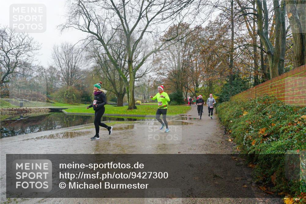 07.12.2025 - St. Pauli X-Mass-Run No. 15 Michael Burmester http://msf.ph/oto/9427300 07.12.2025 11:20:41 Laufen  meine-sportfotos.de