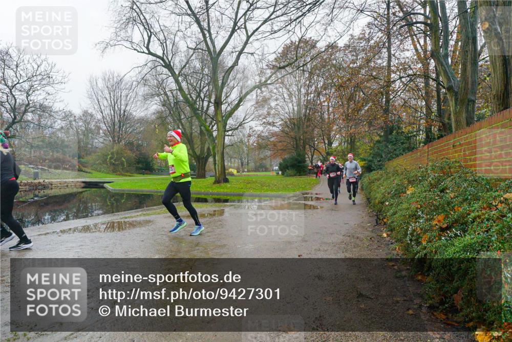 07.12.2025 - St. Pauli X-Mass-Run No. 15 Michael Burmester http://msf.ph/oto/9427301 07.12.2025 11:20:42 Laufen  meine-sportfotos.de