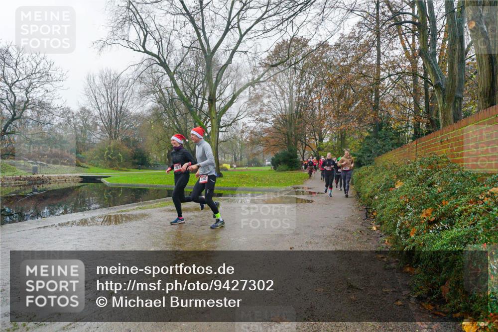 07.12.2025 - St. Pauli X-Mass-Run No. 15 Michael Burmester http://msf.ph/oto/9427302 07.12.2025 11:20:44 Laufen 3365 meine-sportfotos.de