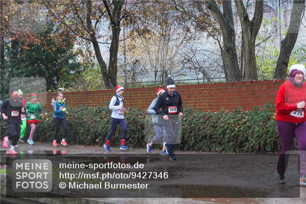 07.12.2025 - St. Pauli X-Mass-Run No. 15 Michael Burmester http://msf.ph/oto/9427346 07.12.2025 10:24:38 Laufen 575, 563, 3123, 3026, 275 meine-sportfotos.de