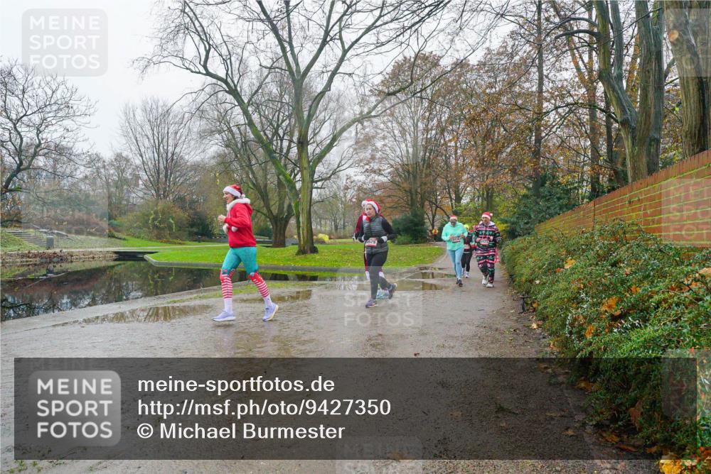 07.12.2025 - St. Pauli X-Mass-Run No. 15 Michael Burmester http://msf.ph/oto/9427350 07.12.2025 11:21:38 Laufen  meine-sportfotos.de
