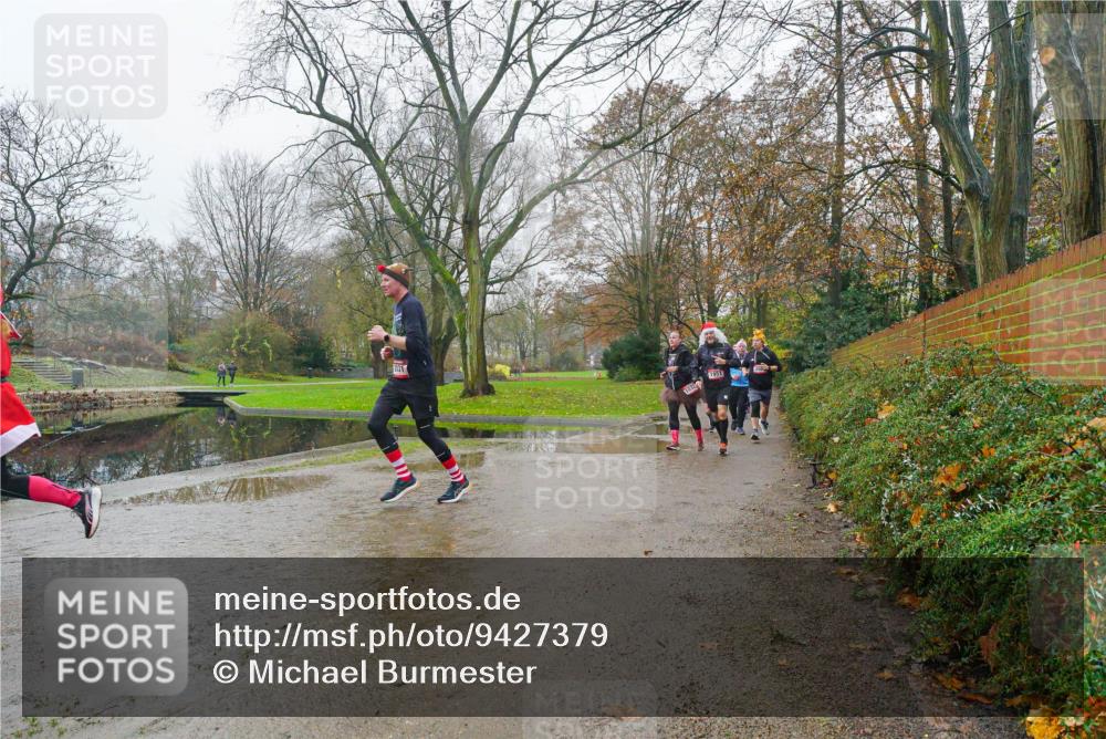 07.12.2025 - St. Pauli X-Mass-Run No. 15 Michael Burmester http://msf.ph/oto/9427379 07.12.2025 11:22:01 Laufen 2031, 1951 meine-sportfotos.de