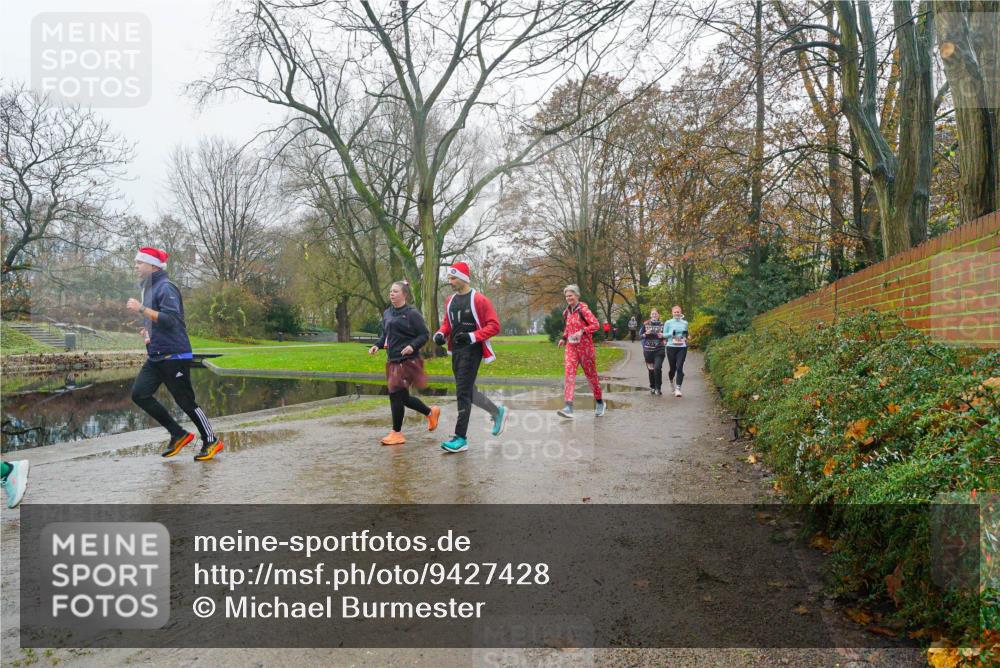 07.12.2025 - St. Pauli X-Mass-Run No. 15 Michael Burmester http://msf.ph/oto/9427428 07.12.2025 11:22:40 Laufen  meine-sportfotos.de