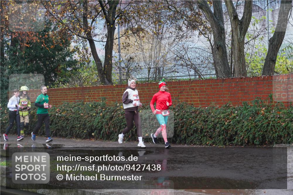 07.12.2025 - St. Pauli X-Mass-Run No. 15 Michael Burmester http://msf.ph/oto/9427438 07.12.2025 10:25:20 Laufen 931, 60 meine-sportfotos.de