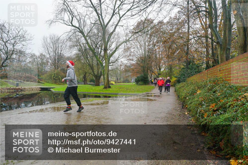 07.12.2025 - St. Pauli X-Mass-Run No. 15 Michael Burmester http://msf.ph/oto/9427441 07.12.2025 11:22:58 Laufen  meine-sportfotos.de