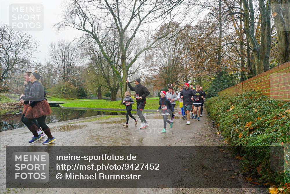 07.12.2025 - St. Pauli X-Mass-Run No. 15 Michael Burmester http://msf.ph/oto/9427452 07.12.2025 11:23:09 Laufen 901, 900 meine-sportfotos.de