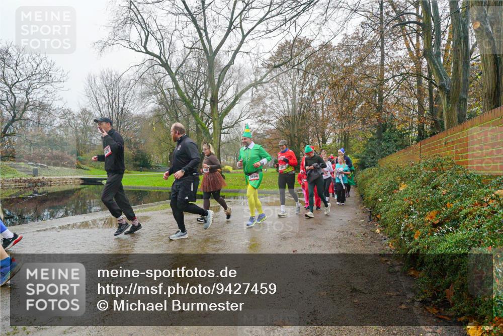 07.12.2025 - St. Pauli X-Mass-Run No. 15 Michael Burmester http://msf.ph/oto/9427459 07.12.2025 11:23:12 Laufen 26, 3594 meine-sportfotos.de