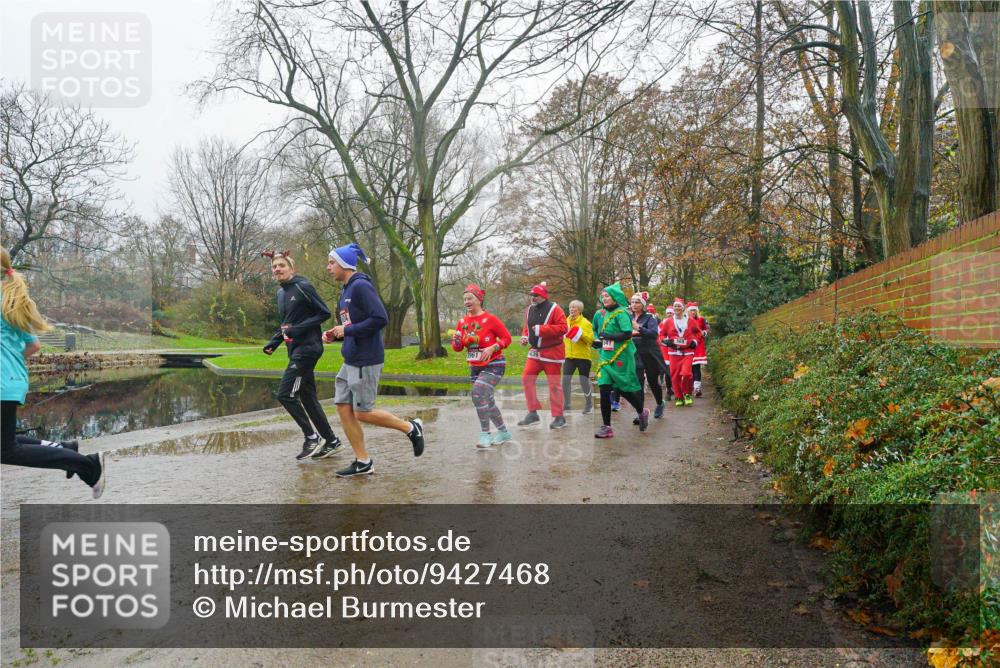 07.12.2025 - St. Pauli X-Mass-Run No. 15 Michael Burmester http://msf.ph/oto/9427468 07.12.2025 11:23:16 Laufen 639, 641 meine-sportfotos.de