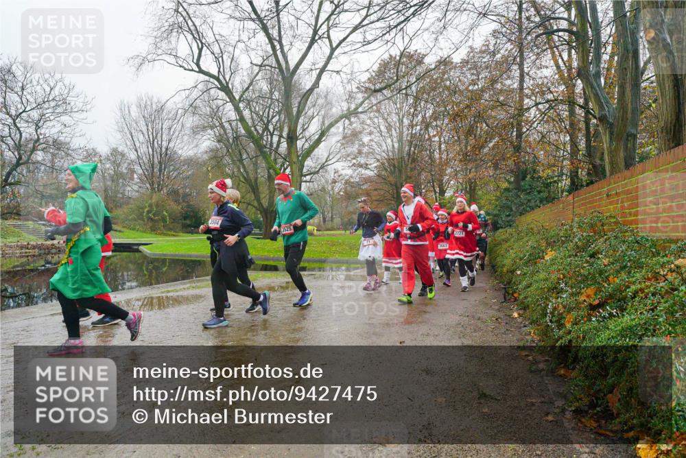 07.12.2025 - St. Pauli X-Mass-Run No. 15 Michael Burmester http://msf.ph/oto/9427475 07.12.2025 11:23:18 Laufen 3504, 3525, 3663, 2221 meine-sportfotos.de