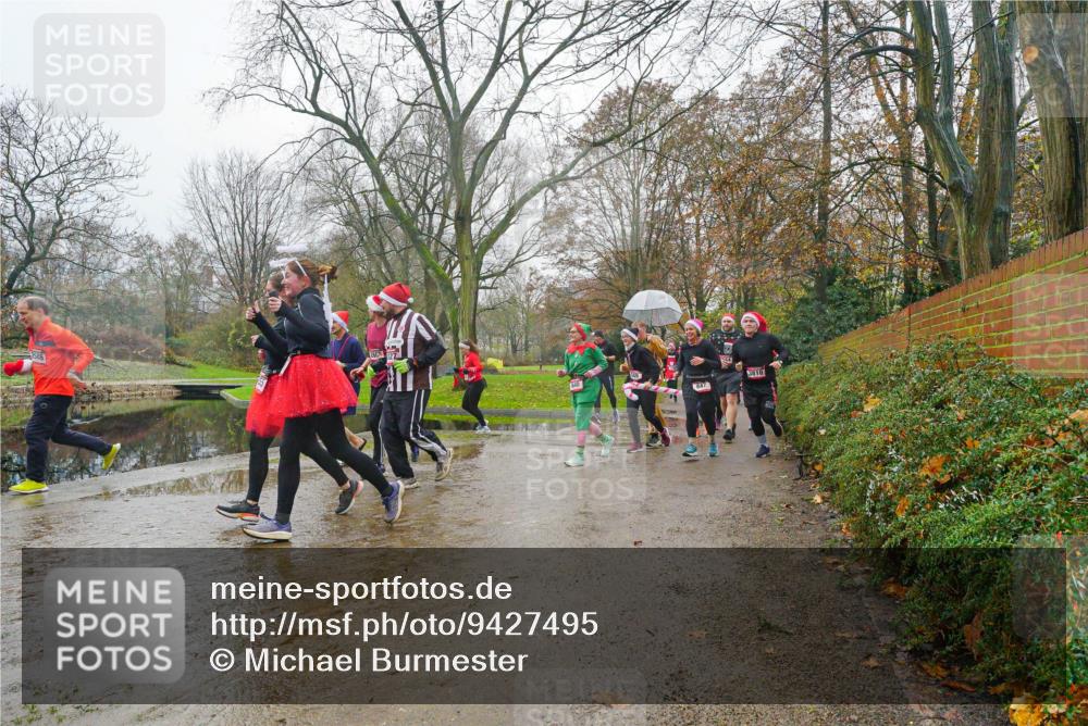 07.12.2025 - St. Pauli X-Mass-Run No. 15 Michael Burmester http://msf.ph/oto/9427495 07.12.2025 11:23:27 Laufen 647, 3810 meine-sportfotos.de