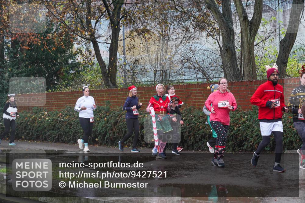 07.12.2025 - St. Pauli X-Mass-Run No. 15 Michael Burmester http://msf.ph/oto/9427521 07.12.2025 10:26:08 Laufen 226, 40 meine-sportfotos.de