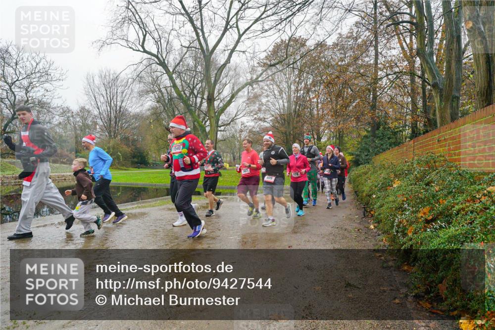 07.12.2025 - St. Pauli X-Mass-Run No. 15 Michael Burmester http://msf.ph/oto/9427544 07.12.2025 11:23:45 Laufen 1540, 567, 609, 978, 442 meine-sportfotos.de
